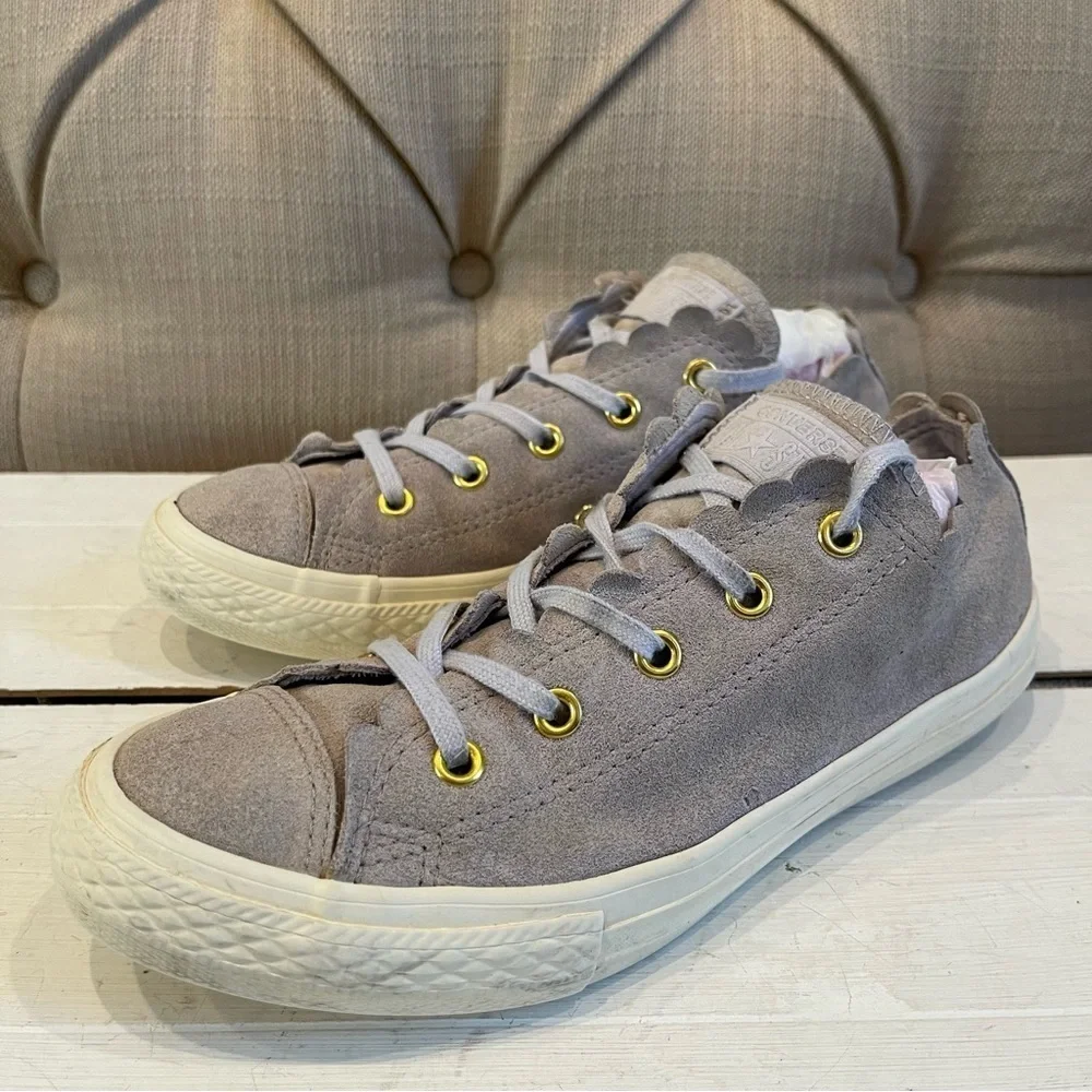 Converse Chuck Taylor All Star Ox Frilly Thrills Egret Suede 3 US Child